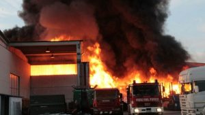 Incendio fabbrica (1)